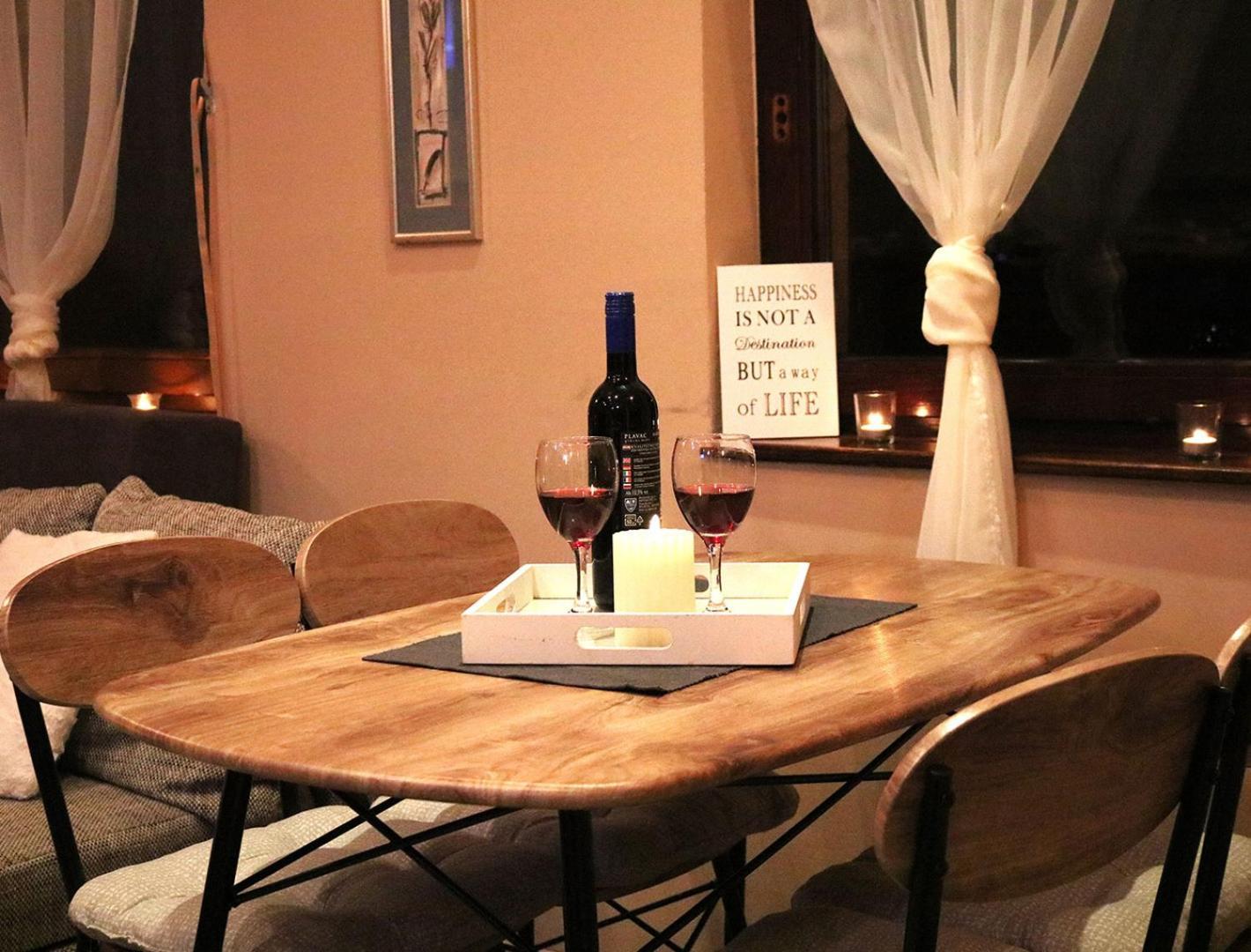 Guest House Studio Apartman Marina - With Jacuzzi, Free Parking, Pet Friendly Karlovac Ngoại thất bức ảnh